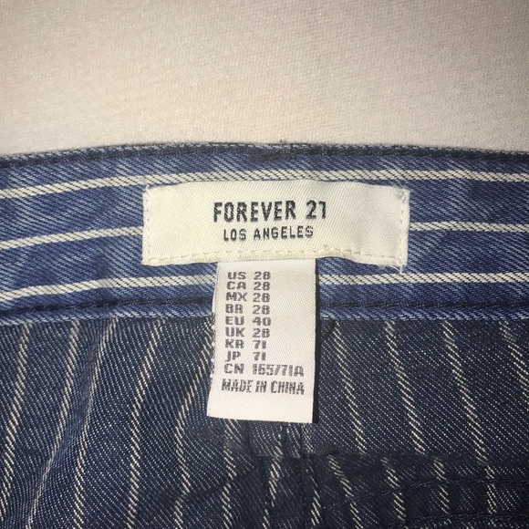 Forever 21 Jeans - Picture 5 of 5